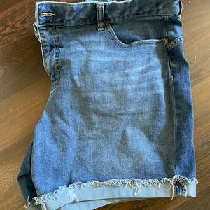 Women’s jean shorts